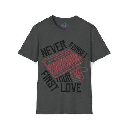 Nunca olvides tu primer amor Camiseta unisex Softstyle 