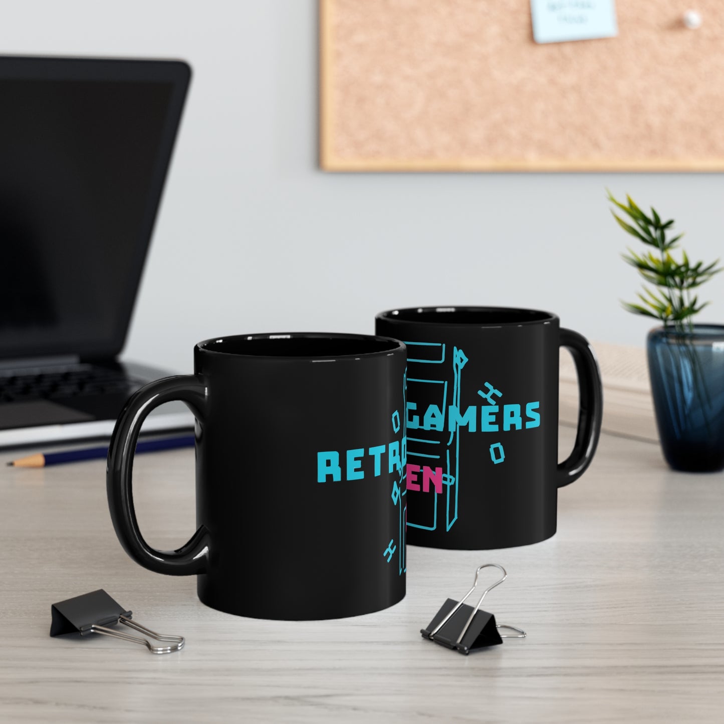 Taza negra Retro Gamers Den de 11 oz