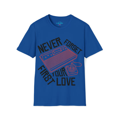 Nunca olvides tu primer amor Camiseta unisex Softstyle 